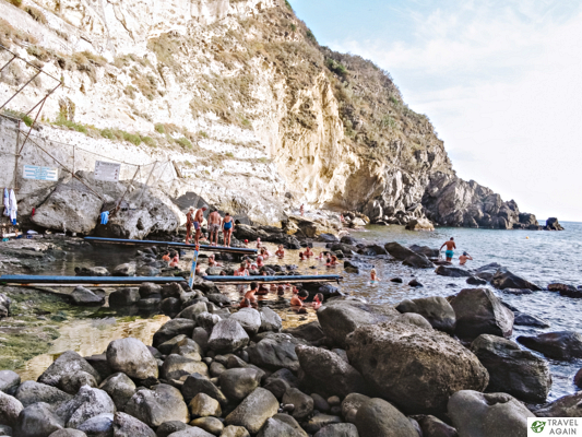 Termy w Baia di Sorgeto