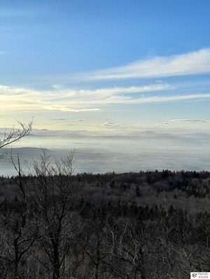 Widok ze szczytu Ślęży - niesamowite warstwy